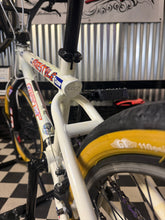 Load image into Gallery viewer, 2003 GT Performer Custom