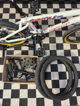 Load image into Gallery viewer, 2003 GT Performer Custom