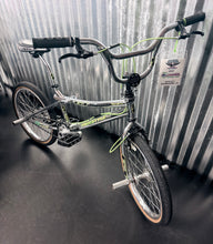Load image into Gallery viewer, 1999 GT Performer “Pro Freestyle Tour” custom
