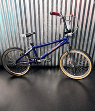 Load image into Gallery viewer, 1999 Robinson Pro “Defender” custom
