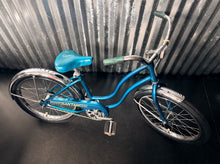 Load image into Gallery viewer, 1975 Schwinn “BANTAM”
